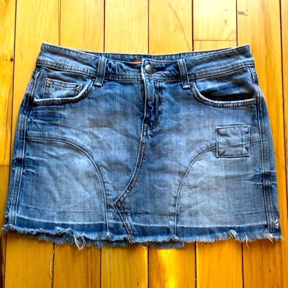 VINTAGE VIGOSS PATCH DISTRESSED MINI SKIRT 7/8 - Picture 11 of 11